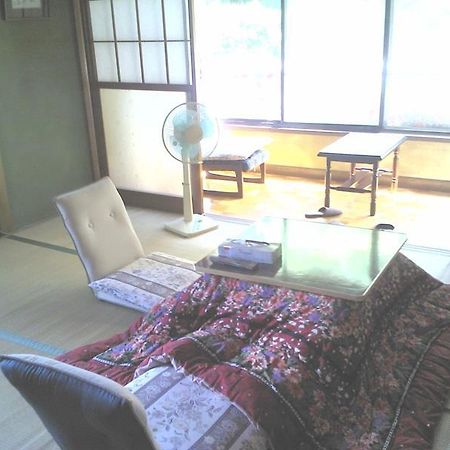 Minshuku Yuraku Hotel Aoki ภายนอก รูปภาพ